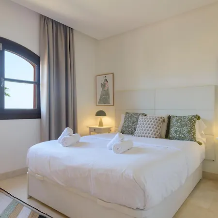 Exclusive 6 En Bedroom - Nagueeles Villa *