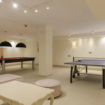 Exclusive 6 En Bedroom - Nagueeles Villa Marbella