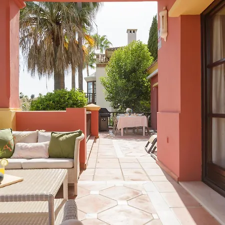 Exclusive 6 En Bedroom - Nagueeles Villa Marbella