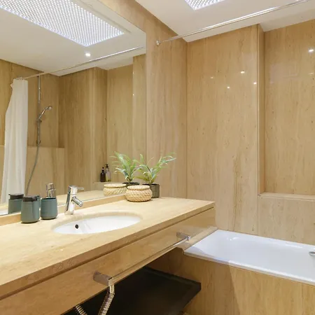 Villa Exclusive 6 En Bedroom - Nagueeles