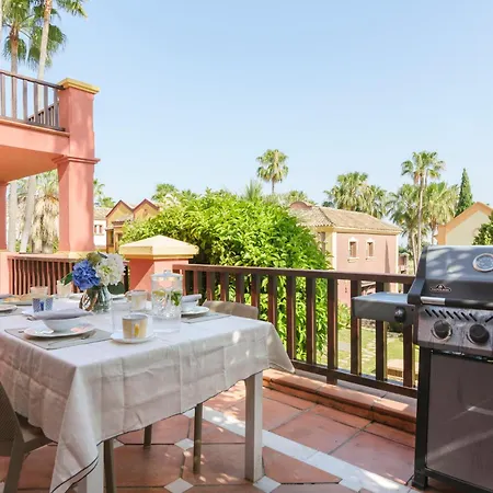 Exclusive 6 En Bedroom - Nagueeles Villa Marbella